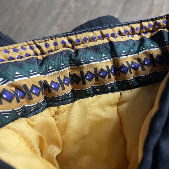 Misty Valley Vintage 80s/90s Abstract Puffer Jacket Women's MEDIUM Black Aztec - Picture 12 of 12